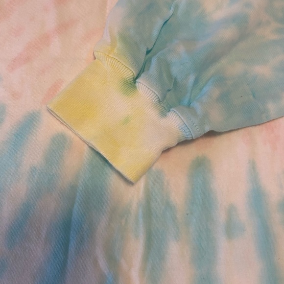 Spirit Jersey Women’s 2X long sleeve TShirt V Neck Tye Dye yellow Pink Blue NWOT - Picture 10 of 11